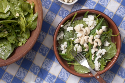 SPINACH SALAD WITH HERBS