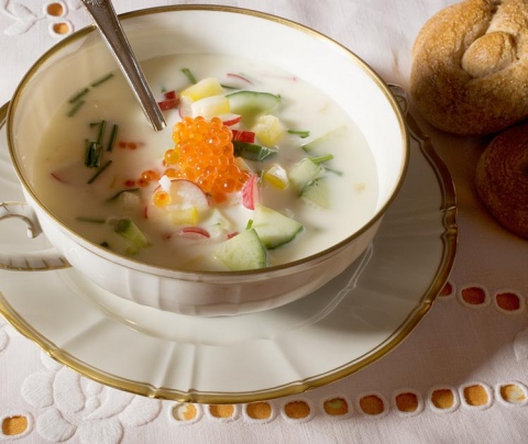 COLD YOGHURT SOUP