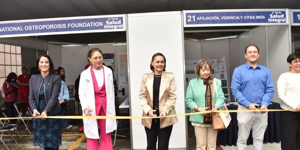 inauguración corte de cinta de autoridades unam e imms