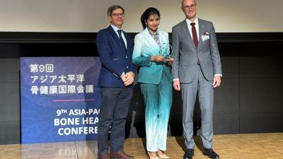 Prof. Manju Chandran receives award in Tokyo